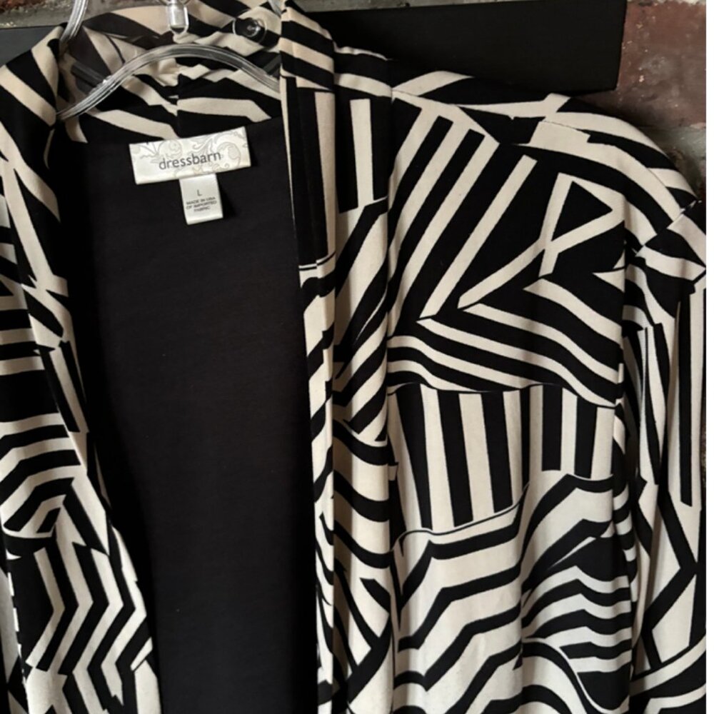 Dress Barn Spring Time Jacket - Picture 4 of 8